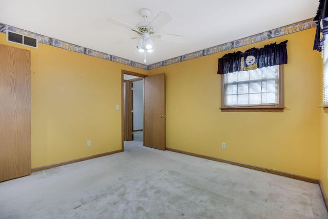 1760 Innisbrook Lane, Zanesville, OH 43701