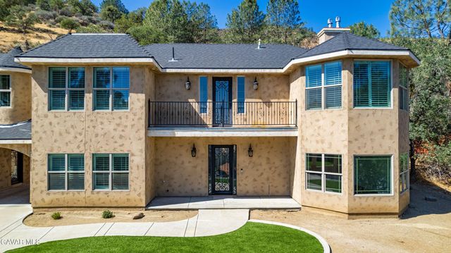 21824 Sunnybrook Drive, Tehachapi, CA 93561