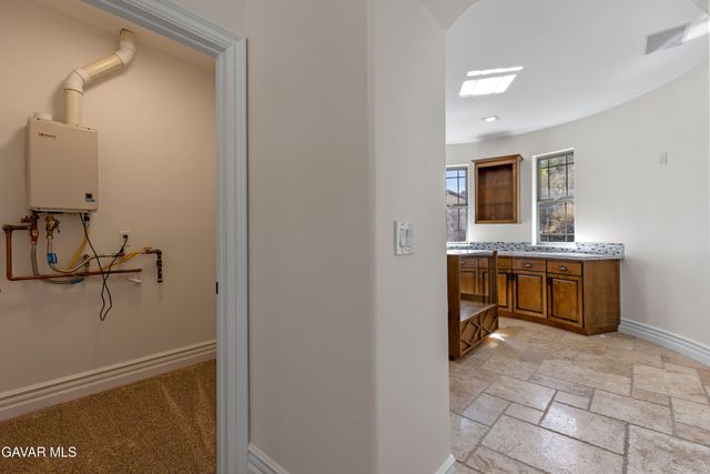 21824 Sunnybrook Drive, Tehachapi, CA 93561