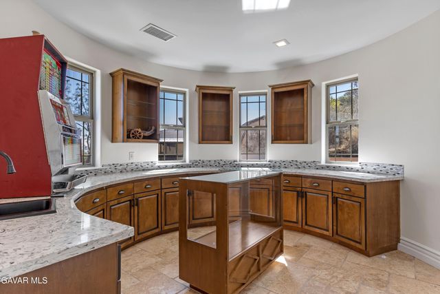 21824 Sunnybrook Drive, Tehachapi, CA 93561