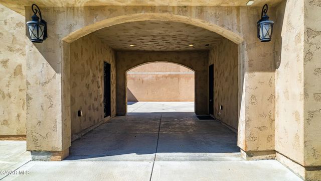 21824 Sunnybrook Drive, Tehachapi, CA 93561