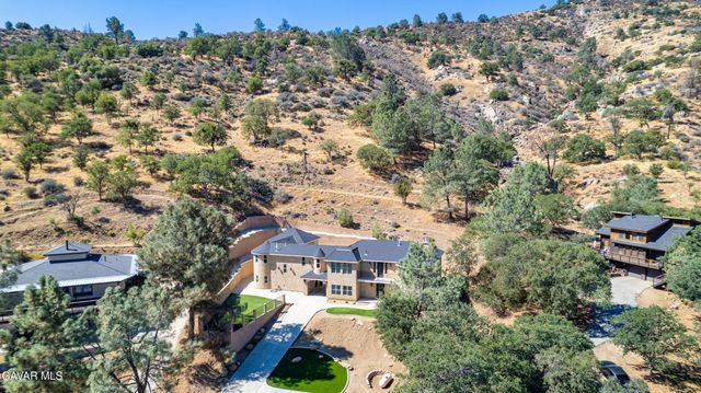 21824 Sunnybrook Drive, Tehachapi, CA 93561
