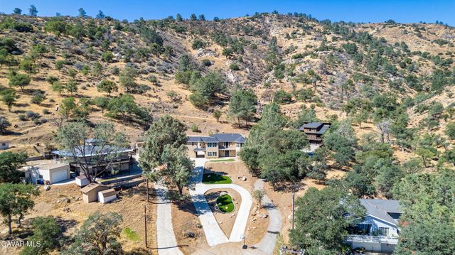 21824 Sunnybrook Drive, Tehachapi, CA 93561