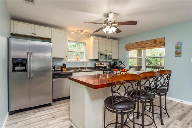 1113 Cadillac Avenue, Dauphin Island, AL 36528