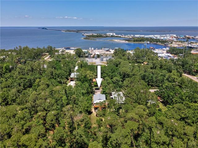 1113 Cadillac Avenue, Dauphin Island, AL 36528