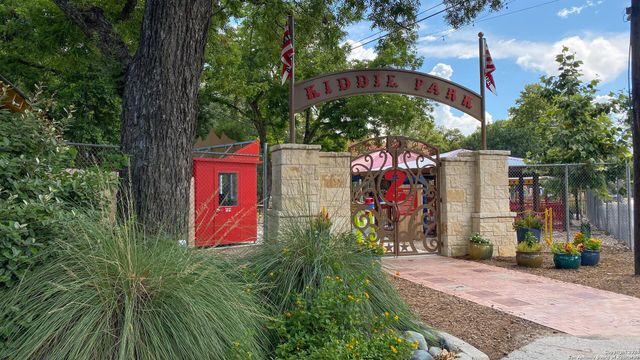 222 FUNSTON PL, San Antonio, TX 78209