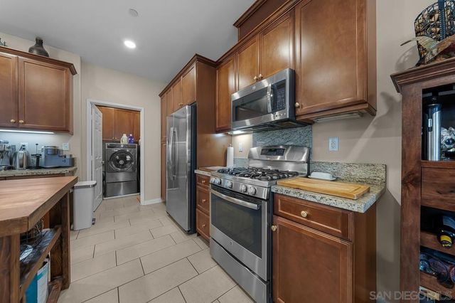 2834 Athens Rd 4, Chula Vista, CA 91915