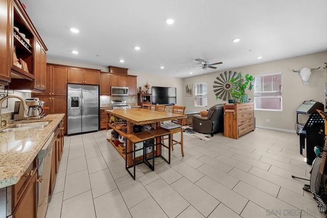 2834 Athens Rd 4, Chula Vista, CA 91915