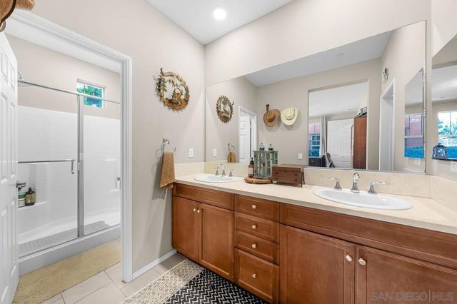 2834 Athens Rd 4, Chula Vista, CA 91915