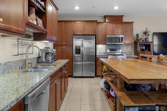 2834 Athens Rd 4, Chula Vista, CA 91915