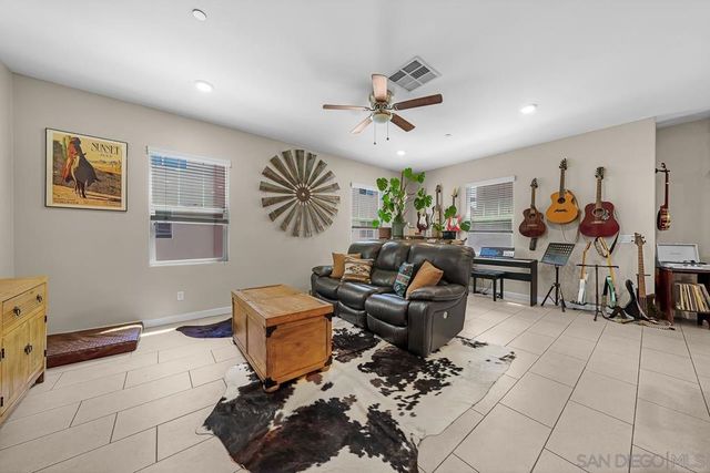 2834 Athens Rd 4, Chula Vista, CA 91915
