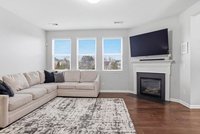 2104 Bluejay Ct, Hermitage, TN 37076