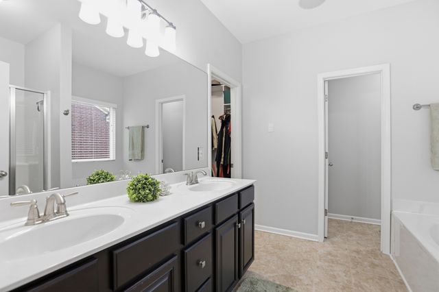 2104 Bluejay Ct, Hermitage, TN 37076