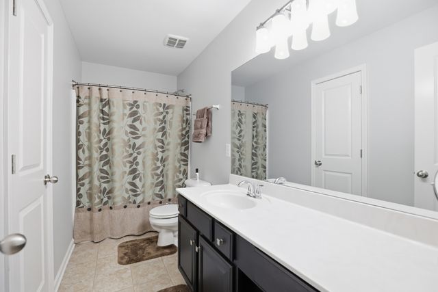 2104 Bluejay Ct, Hermitage, TN 37076