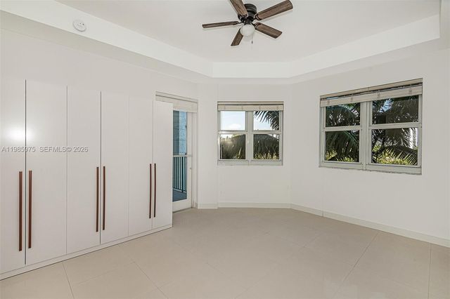 20000 E Country Club Dr 412, Aventura, FL 33180