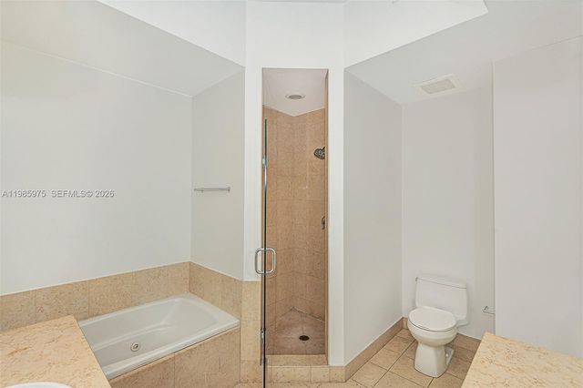 20000 E Country Club Dr 412, Aventura, FL 33180