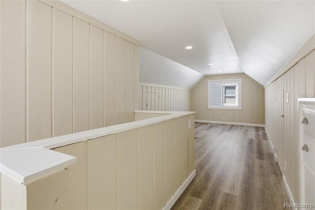 23384 Vassar Avenue, Hazel Park, MI 48030