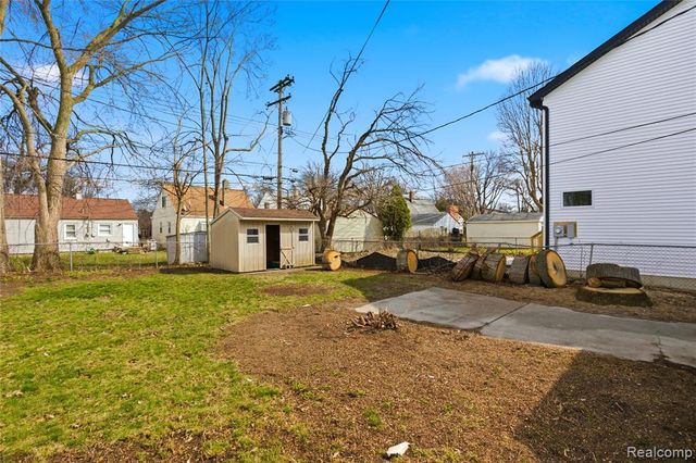 23384 Vassar Avenue, Hazel Park, MI 48030