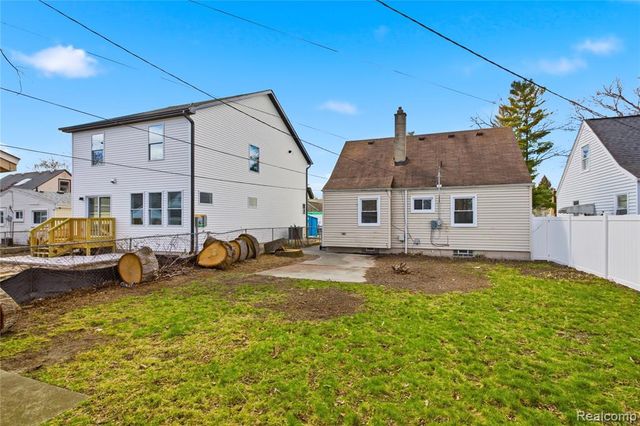 23384 Vassar Avenue, Hazel Park, MI 48030