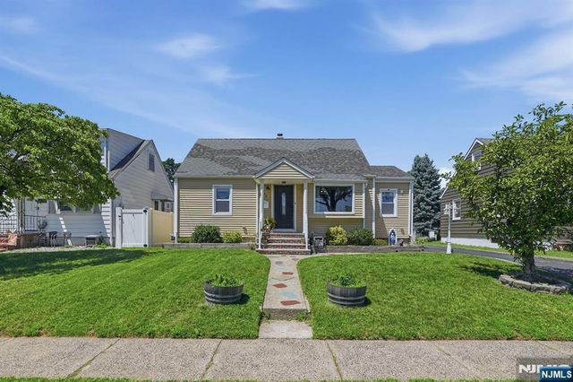 153 Stefanic Avenue, Elmwood Park, NJ 07407