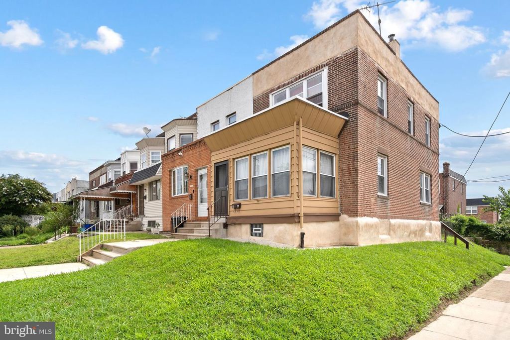 7254 DICKS AVE, PHILADELPHIA, PA 19153 — exterior