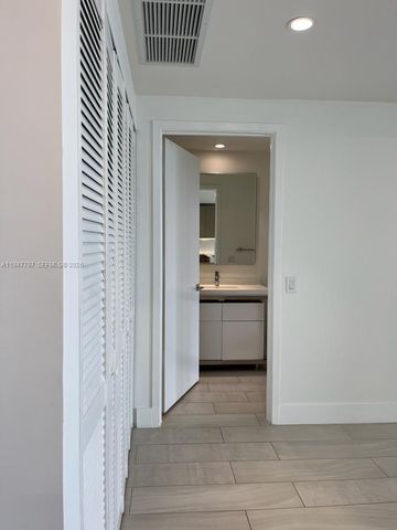 2000 Metropica Way 1602, Sunrise, FL 33323