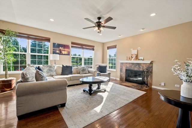 3165 Riley Road, Montgomery, IL 60538