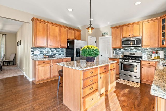 3165 Riley Road, Montgomery, IL 60538