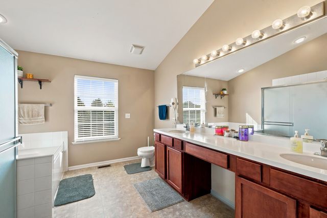 3165 Riley Road, Montgomery, IL 60538