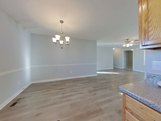 1605 Mary Ct, Columbia, TN 38401