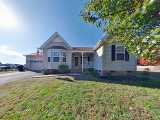 1605 Mary Ct, Columbia, TN 38401