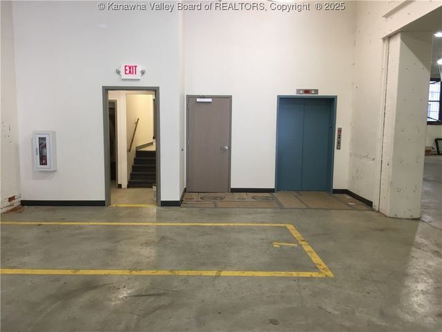 814 Virginia Street E 4, Charleston, WV 25301