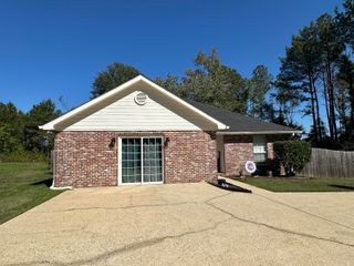 122 N Rawls Rd., Sumrall, MS 39482