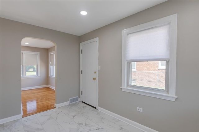 8841 Menard Avenue, Morton Grove, IL 60053