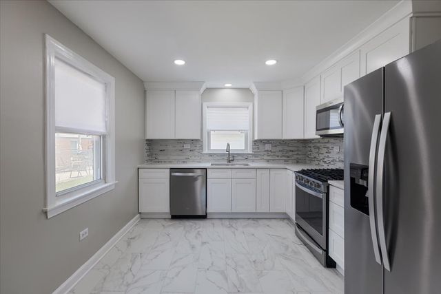 8841 Menard Avenue, Morton Grove, IL 60053