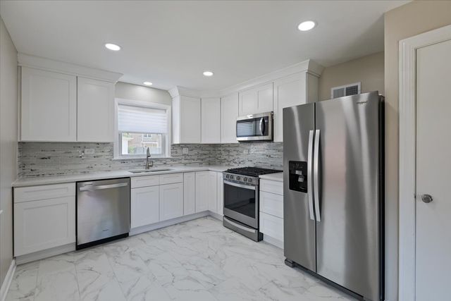 8841 Menard Avenue, Morton Grove, IL 60053