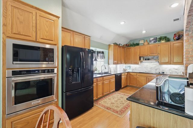 2610 Fernwood Drive, Highland Village, TX 75077