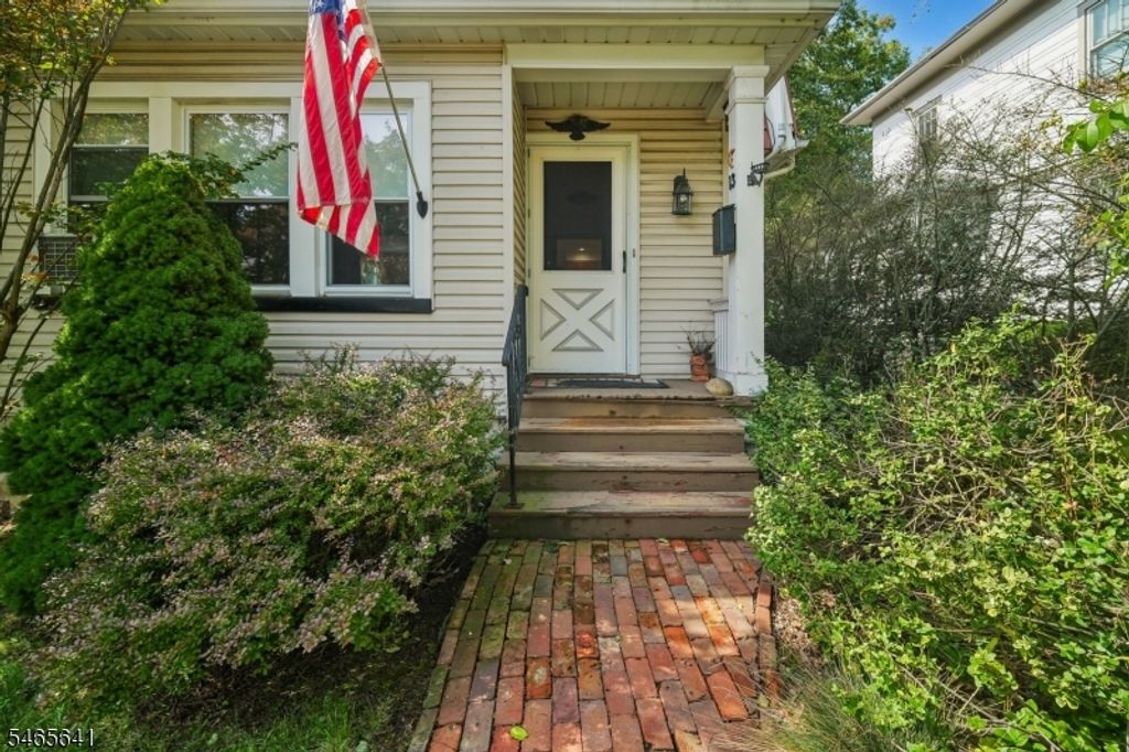 13 Duncan St, Millburn Twp., NJ 07041 — photo 2