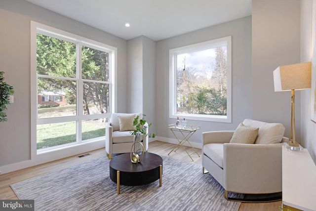 125 CASMAR ST SE, Vienna, VA 22180