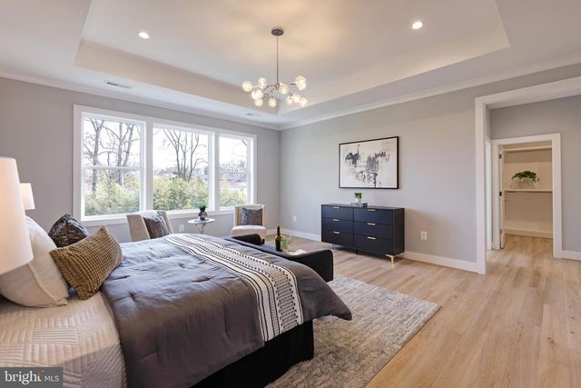 125 CASMAR ST SE, Vienna, VA 22180