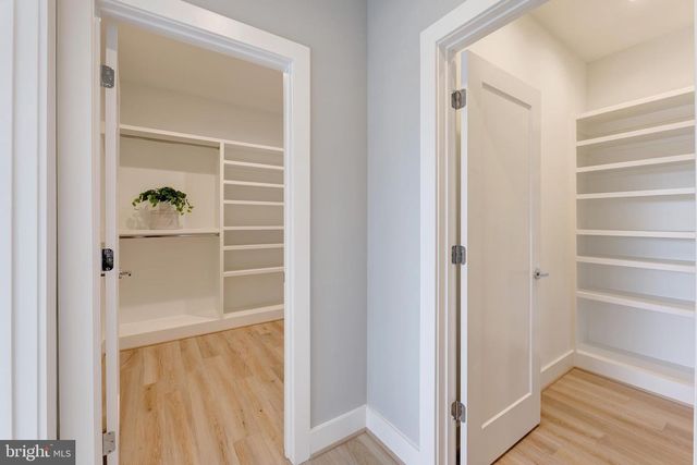 125 CASMAR ST SE, Vienna, VA 22180