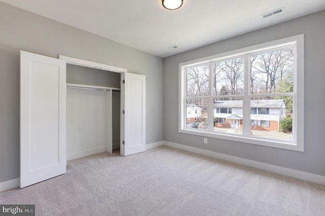 125 CASMAR ST SE, Vienna, VA 22180