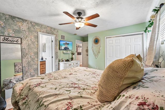 2457 SW Mercer Street, Port St. Lucie, FL 34984
