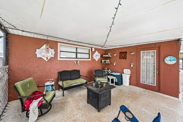 2457 SW Mercer Street, Port St. Lucie, FL 34984