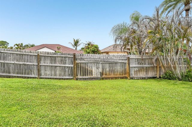 2457 SW Mercer Street, Port St. Lucie, FL 34984