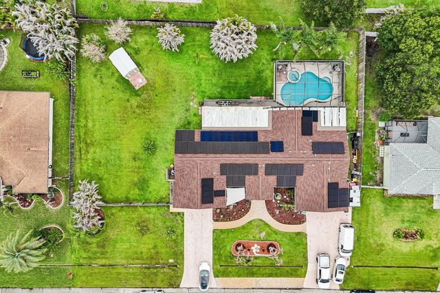 2457 SW Mercer Street, Port St. Lucie, FL 34984