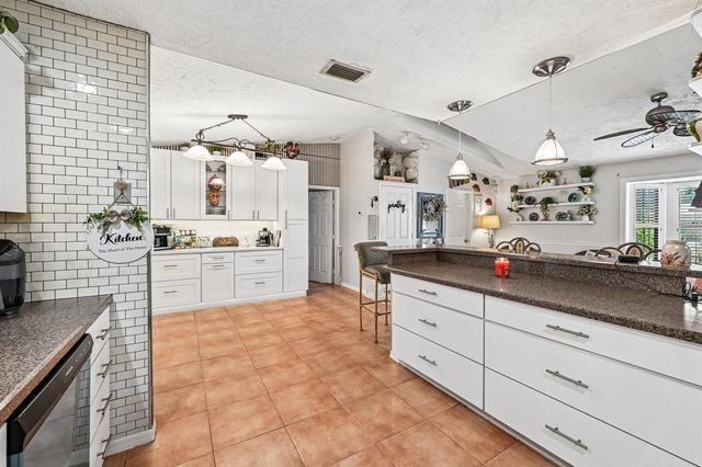 2457 SW Mercer Street, Port St. Lucie, FL 34984