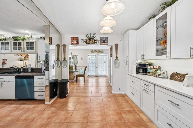 2457 SW Mercer Street, Port St. Lucie, FL 34984