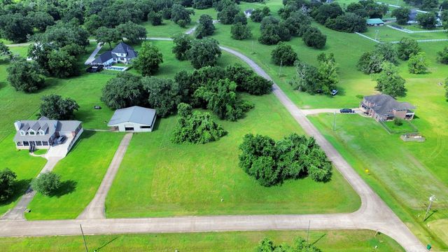 406 Rancho Chico Trail, Angleton, TX 77515
