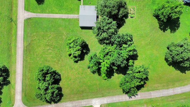 406 Rancho Chico Trail, Angleton, TX 77515